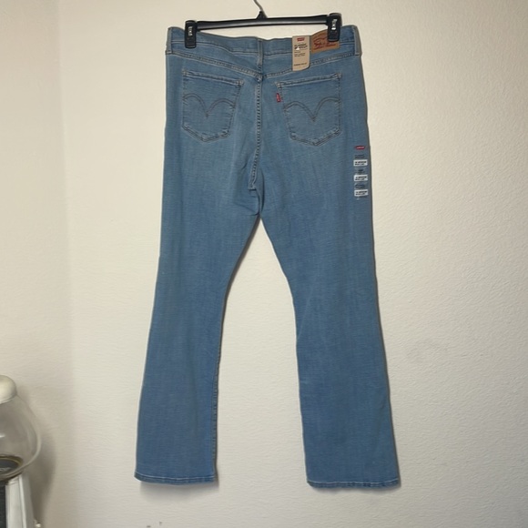 Levi’s classic bootcut jeans - Picture 6 of 8